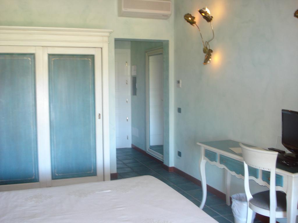 Hotel I Corbezzoli Porto Ottiolu Δωμάτιο φωτογραφία